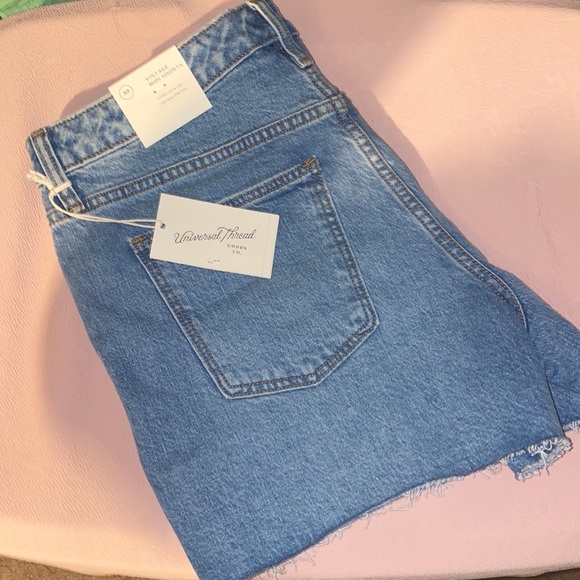 Universal Thread NWT Vintage Midi shorts size 10 - Picture 6 of 7